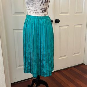 Vintage Jaquard Print Pleated 100% Silk Skirt